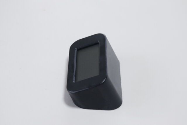 セリア デジタル時計 デザイン