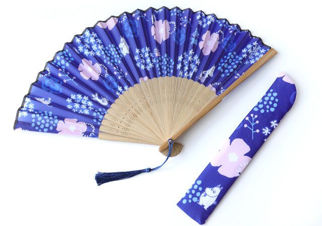 宝島社ムック付録のムーミン扇子と収納ケース2