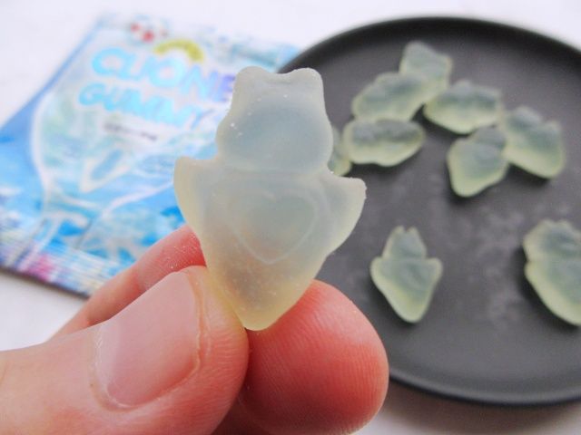 一つ手でつかむ