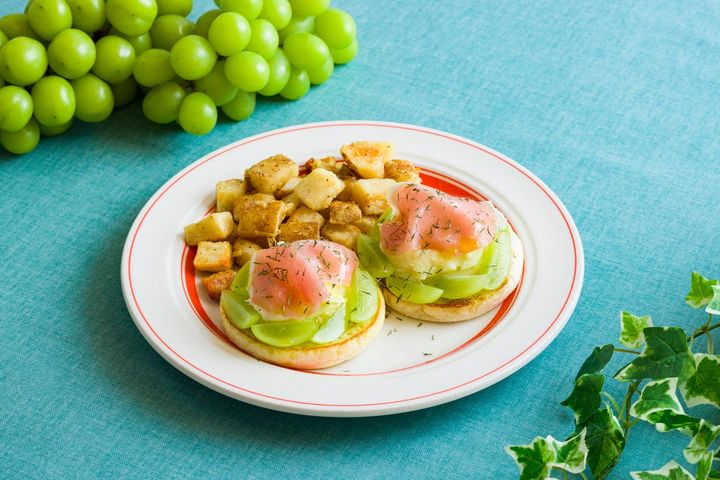 シャインマスカットと生ハムのオープンサンド ￥2,145