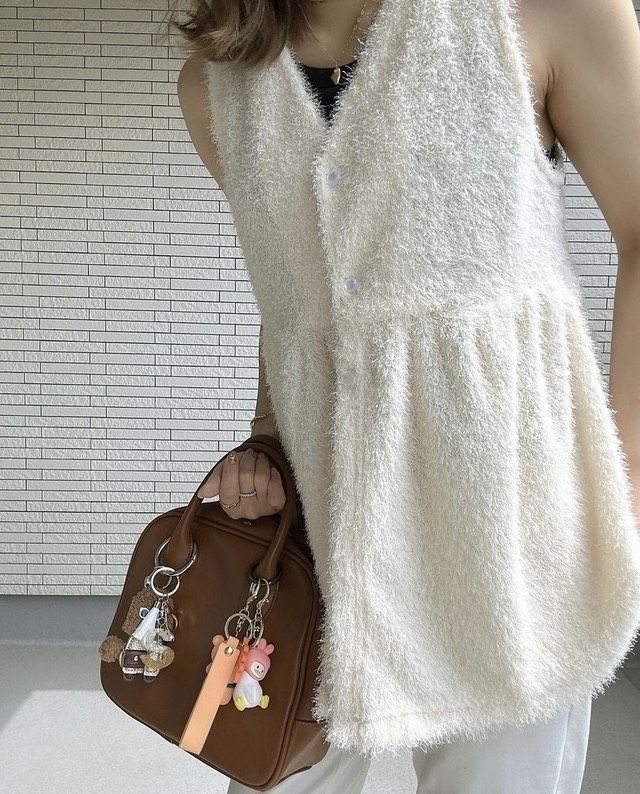 ラメシャギーベスト正面