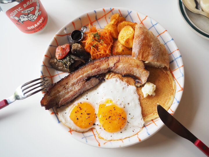 参道からすぐ♪朝８時からオープンの鎌倉駅近カフェでほっこり朝食プレートを「EENY BREAKFAST & SHOP」