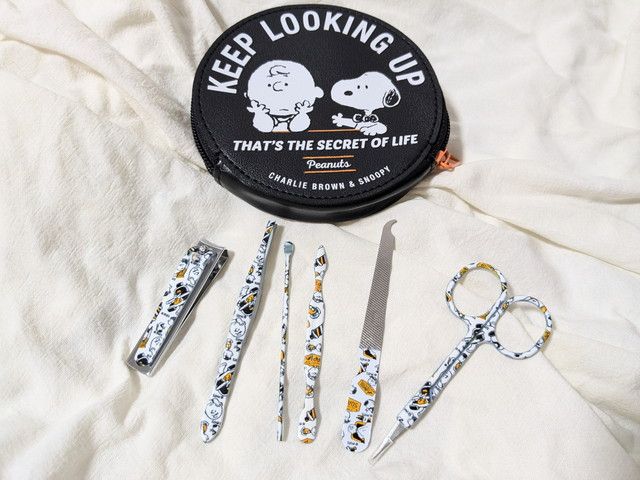 SNOOPY 持ち運べるポーチ付き！ 大人のための身だしなみ6点セット