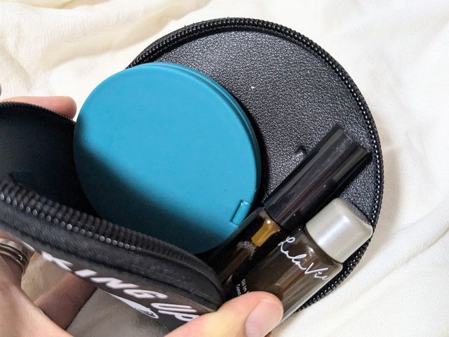 SNOOPY 持ち運べるポーチ付き！ 大人のための身だしなみ6点セット