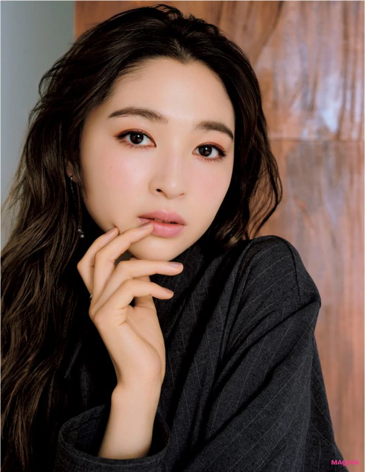 paku☆chan 秋 マストバイ 赤みアイシャドウ インウイ