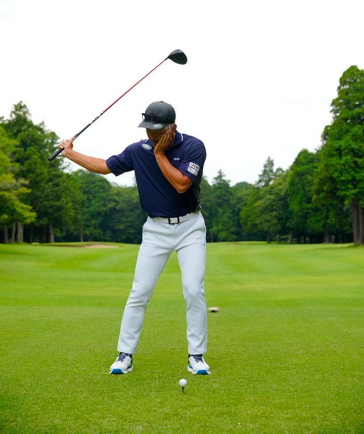 ドライバーショットの方向性アップに効く！ 頭を動かさないハーフショット練習