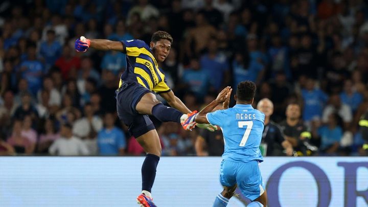 日本代表GK鈴木彩艶がイタリアの熱さをもたらす、クラブレジェンドについて「あまり見てきたわけではない」