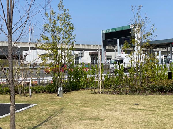 誰でも簡単にキャンプができる！隣はまさかの…コンビニ!?「街キャン」が楽しすぎた！