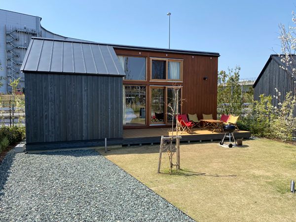 誰でも簡単にキャンプができる！隣はまさかの…コンビニ!?「街キャン」が楽しすぎた！