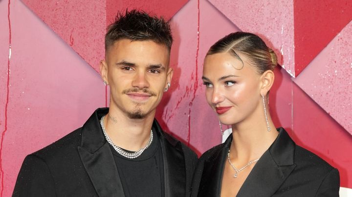 ベッカム息子、モデルになるために22歳で引退