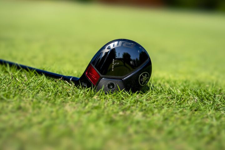 契約外のプロも愛用する“3W”とは…？チタンフェースのメリットを専門家が解説