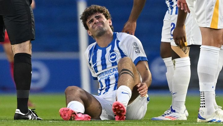 悪質タックルで6分で負傷する悲劇…ブライトンの47億円新戦力、足首手術で全治8～12週間か