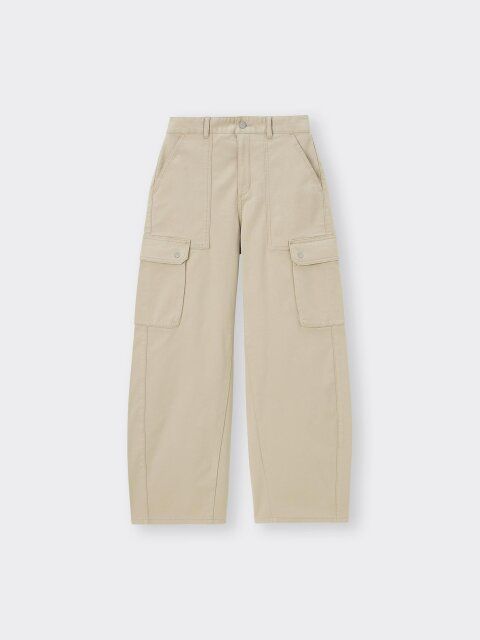 GUのバレルレッグカーゴパンツ