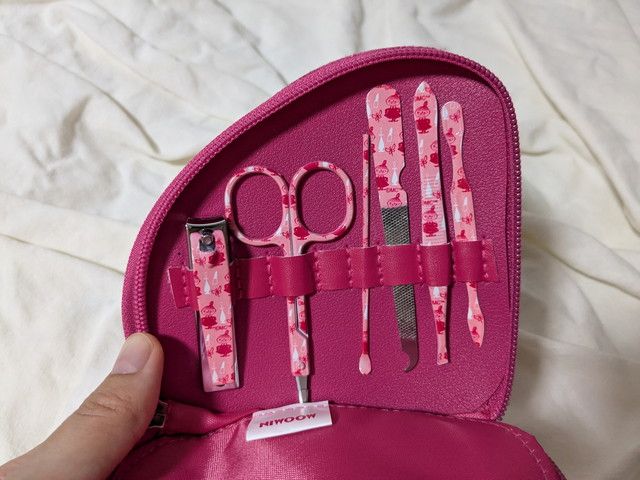 MOOMIN 持ち運べるポーチ付き！ 大人のための身だしなみ6点セット