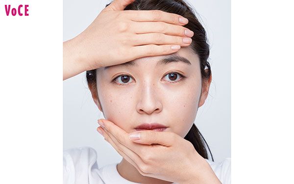 額とあごを3秒ラップ 上西星来さん