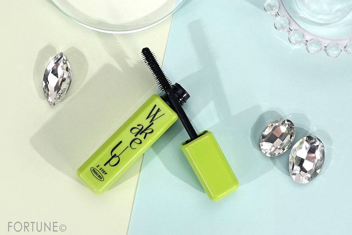 CathyDoll（キャシードール） ウェイクアップマスカラ