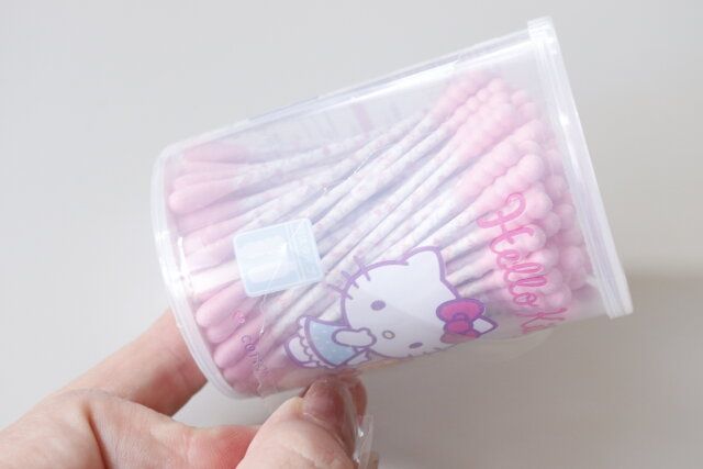 ダイソーの可愛い綿棒 ハローキティ（80本入）