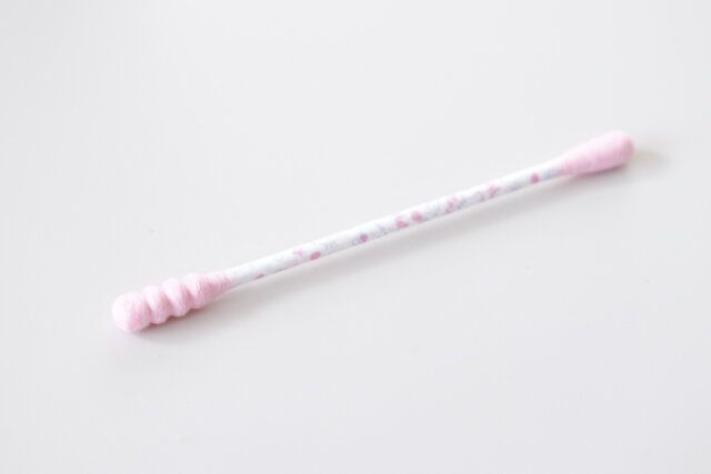 ダイソーのキュートな綿棒 ハローキティ（80本入）
