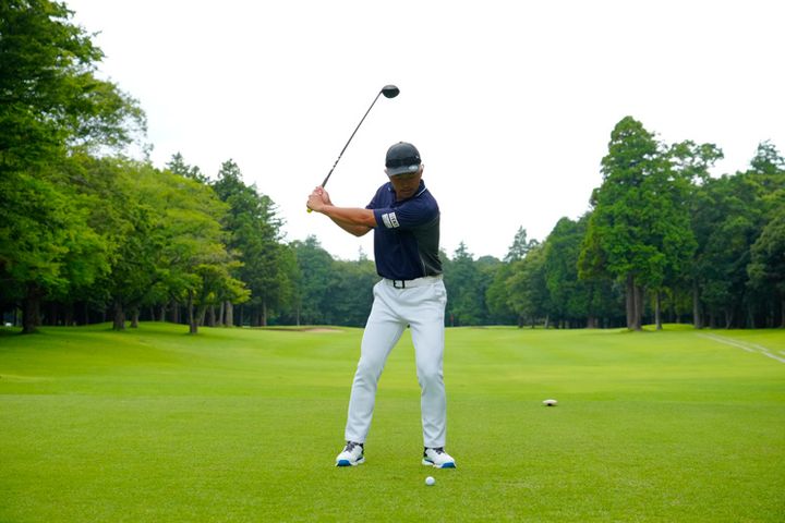 “フェアウェイウッドの成功率”は「ソールで芝をこすれるかどうか」で決まる！