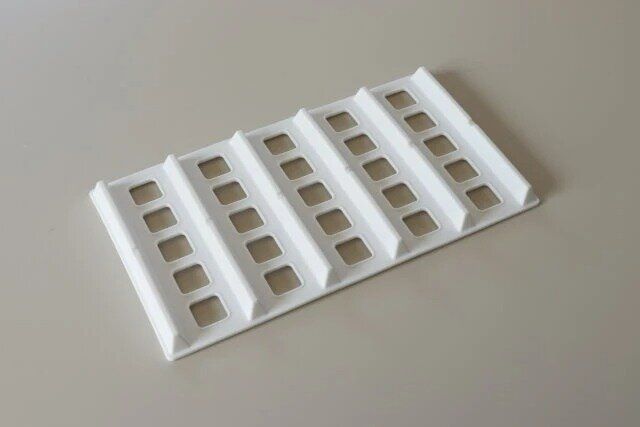 ダイソー ボトルスタッキングマット