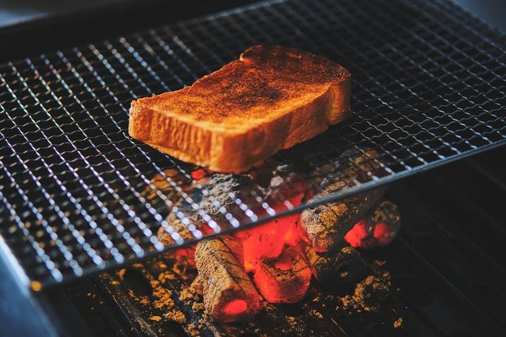 B STORE 1stのトースト