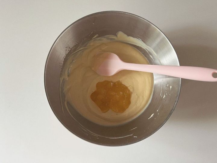 米粉を使った、ごろっとりんごジャムのヨーグルトケーキ【渡辺友美子のコーヒーに合うお菓子のレシピ vol.58 〜レシピで旅するヨーロッパ〜】