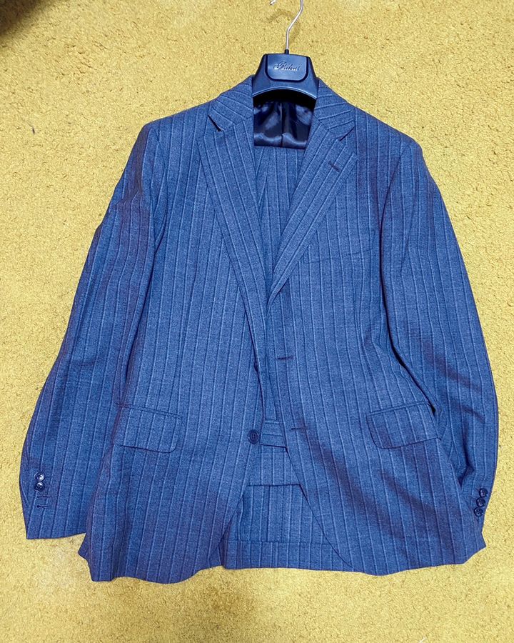 〈ベルベスト〉のスーツ