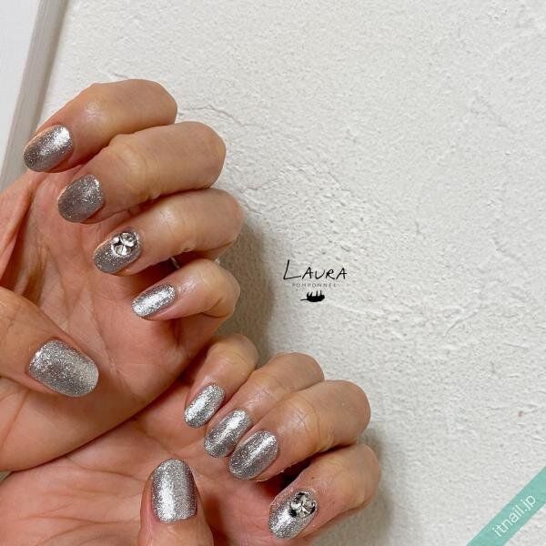 LAURA POMPONNEEが投稿したネイルデザイン [photoid:I0129046] via Itnail Design (738554)