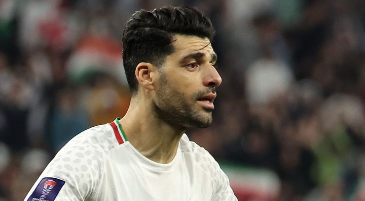 怒るイラン代表タレミ、国民を代弁して政権批判か 「お願いだから、僕らのせいではない」