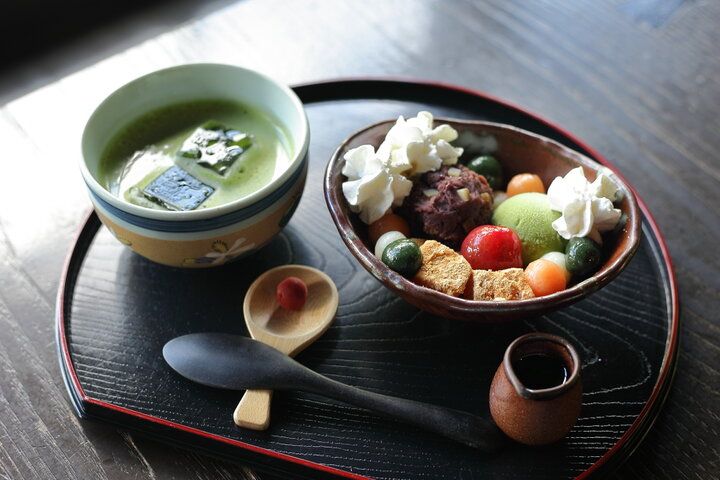 自然の中に和カフェや体験スポットも。合掌造りの民家で古き良き暮らしを体験「下呂温泉合掌村」