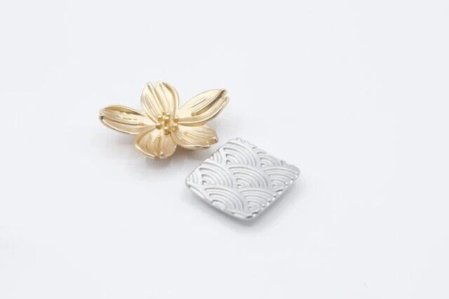 ダイソー 金属箸置き