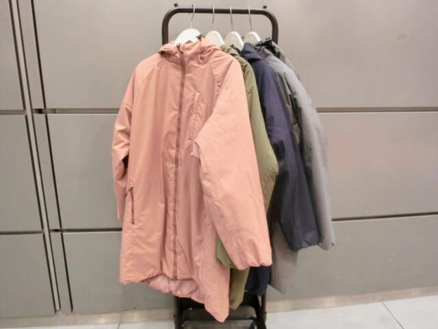 ワークマン 撥水パデッドロングフーディ