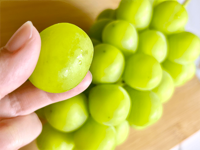 シャインマスカット 粒アップ