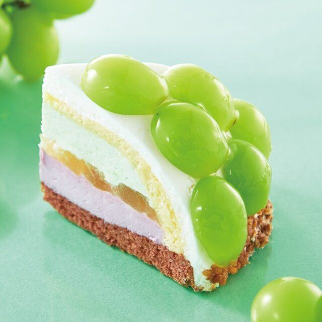 シャトレーゼ 山梨県産シャインマスカットのフルーツボンブケーキ