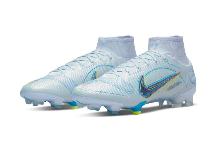 サッカー日本代表、全選手の契約メーカーと着用スパイク一覧（2024年9月シリーズ完全版）