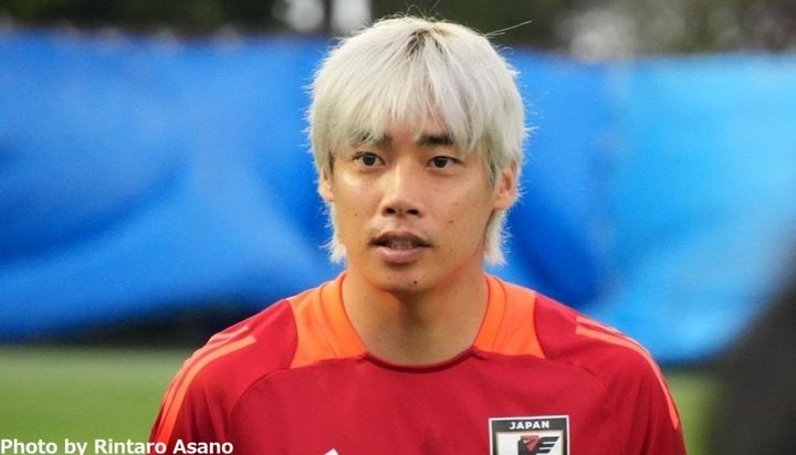 日本代表復帰のFW伊東純也が満面の笑み、代表練習取材でQoly編集部が撮影したイナズマ純也の写真を余すことなく公開