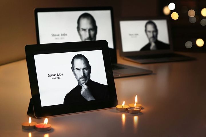 スティーブ・ジョブズを表示したApple製品
