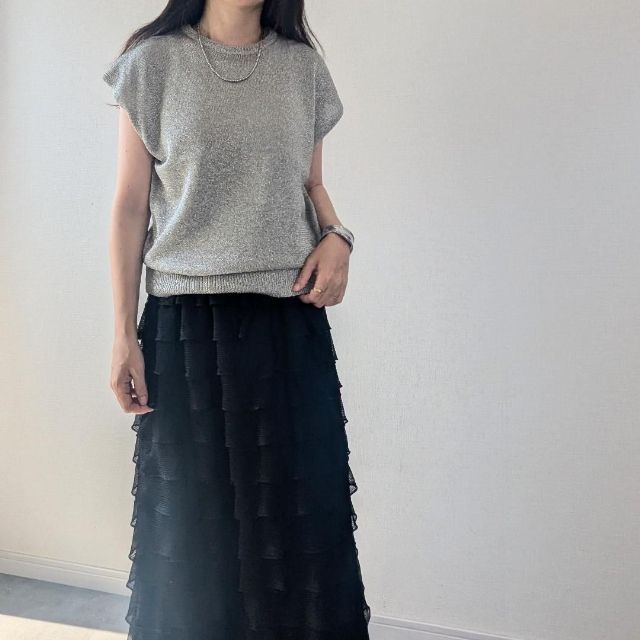 ラメクルーNPOフレンチSLを着用したコーデ