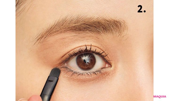 泉 里香さん×最旬アーティストが提案！ 秋のアイメイク、コーラル＆ゴールドはどう使う？_15