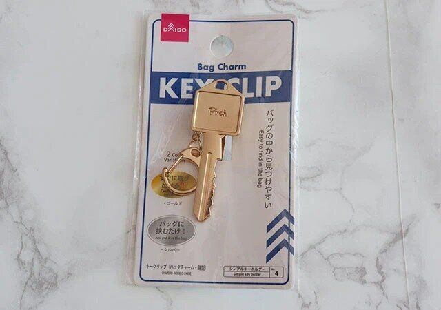 ダイソー キークリップ（バッグチャーム・鍵型） パッケージ