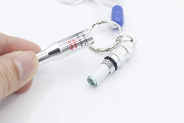 ダイソー 非常用呼子笛（IDカード付） IDカード 収納