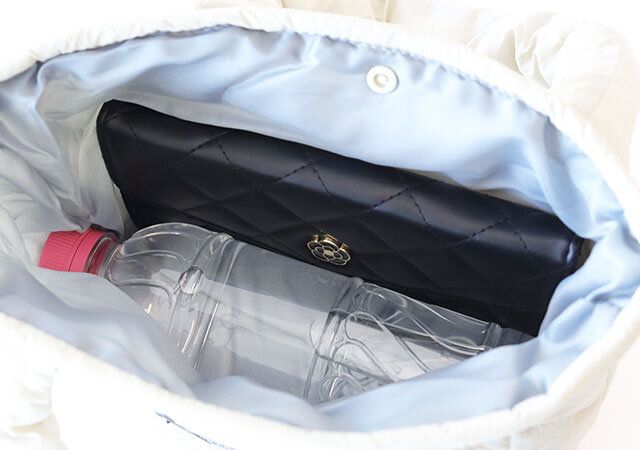 ダイソー ダウン風中わたトートバッグ 収納力