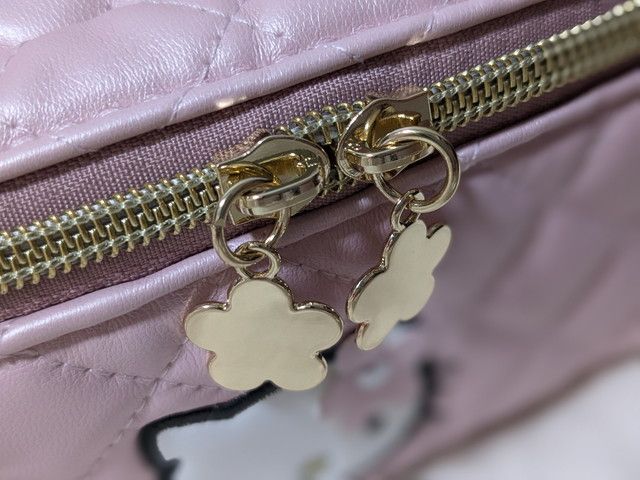 ハローキティ90年代デザインを再現したレア付録