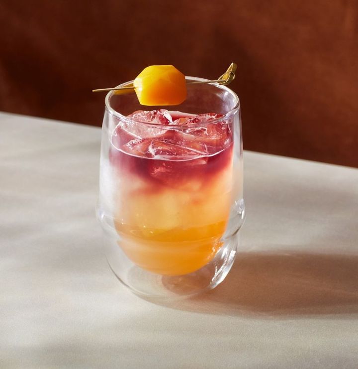 「オータム ハーベスト パンチ（Hot / Iced）」 2200円（店内利用のみ） ※お持ち帰り不可