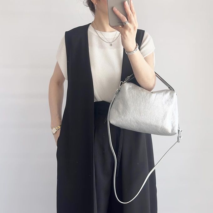 GU「ループヤーンウエストタックT(ノースリーブ)」