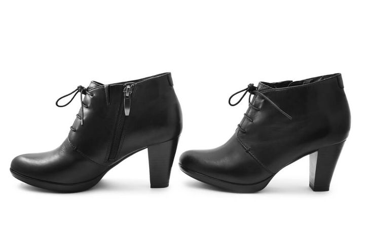 黒のブーティ