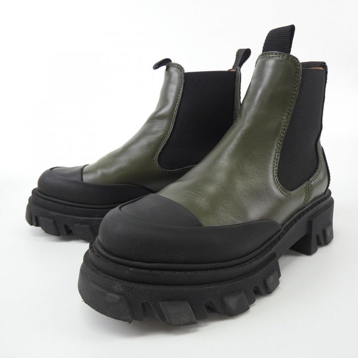 ガニーのショートブーツ