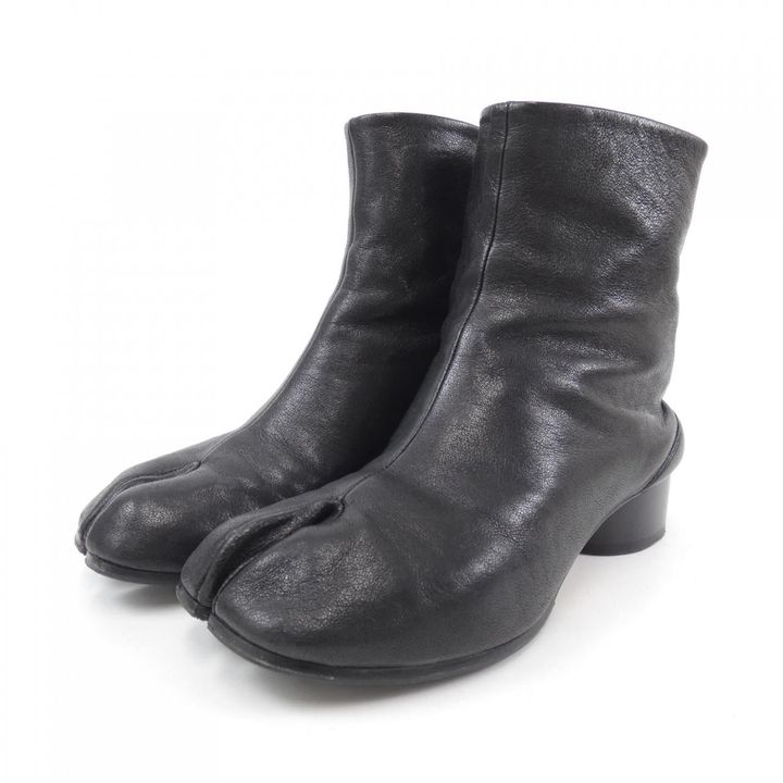 メゾンマルジェラのショートブーツ