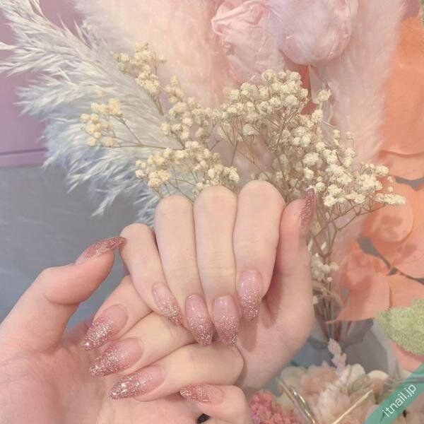 Fionaが投稿したネイルデザイン [photoid:I0126290] via Itnail Design (739796)