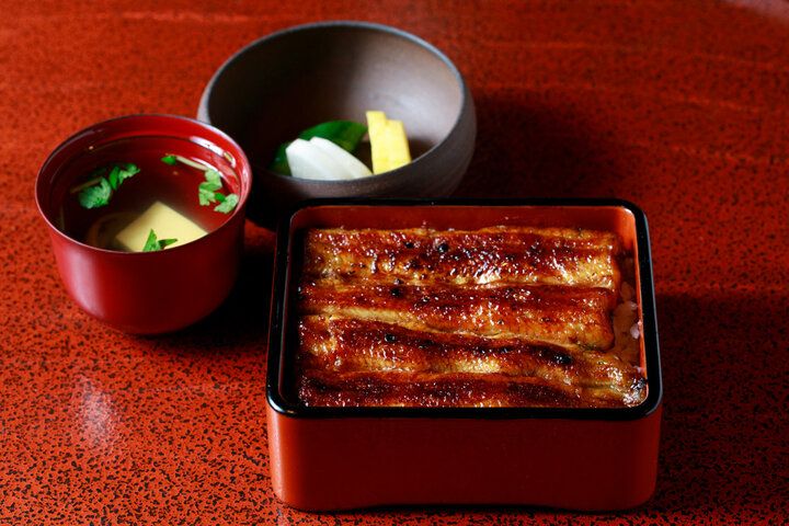 静岡・三島の名店「うなぎ 桜家」で清流が生み出す贅沢なうなぎ重箱をいただきに♪